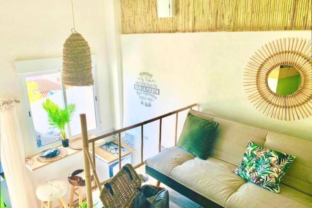 Casa Julia with swimming pool Apartment Cautivador Bagian luar foto
